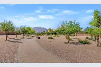 3116 W Pleasant Lane, Phoenix, AZ 85041 - Photo 2