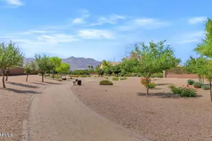 3116 W Pleasant Ln, Phoenix, AZ 85041 - Photo 2
