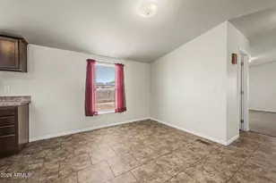 7114 W Wanda Lynn Ln, Peoria, AZ 85382 - Photo 12