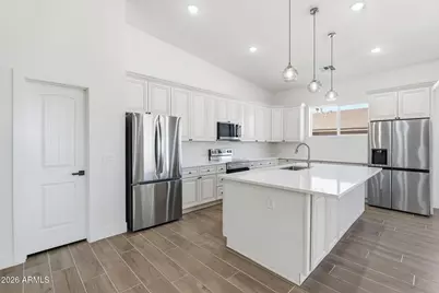 812 E Desert Drive S #96, Phoenix, AZ 85042 - Photo 14