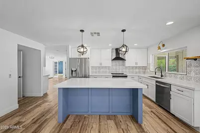 7021 N 78th Place, Scottsdale, AZ 85258 - Photo 6