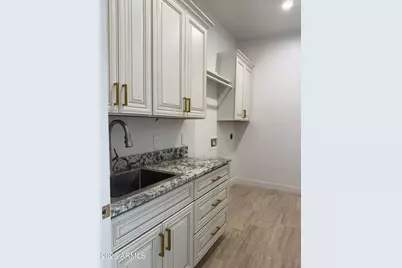 18815 W Arlington Road, Buckeye, AZ 85326 - Photo 10