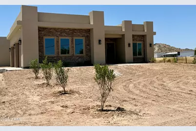 18815 W Arlington Road, Buckeye, AZ 85326 - Photo 2