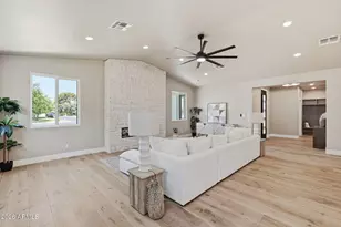 7827 N 3rd St, Phoenix, AZ 85020 - Photo 8