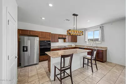 12631 W Midway Avenue, Glendale, AZ 85307 - Photo 8