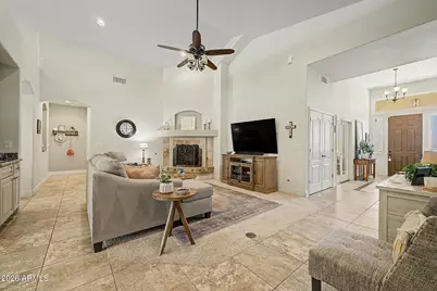18415 N 13th Place, Phoenix, AZ 85022 - Photo 8