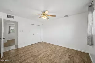 3915 W Berridge Ln, Phoenix, AZ 85019 - Photo 18
