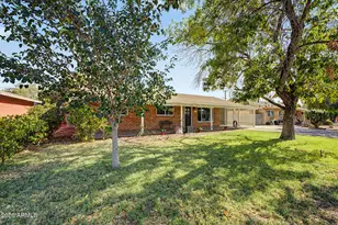 3915 W Berridge Ln, Phoenix, AZ 85019 - Photo 2