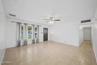 3915 W Berridge Lane, Phoenix, AZ 85019 - Photo 6