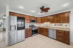 3915 W Berridge Ln, Phoenix, AZ 85019 - Photo 10