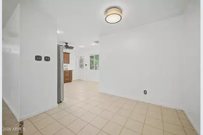 3915 W Berridge Lane, Phoenix, AZ 85019 - Photo 8
