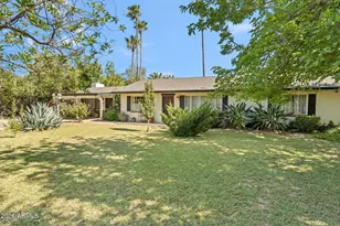 37 W Pasadena Ave, Phoenix, AZ 85013 - Photo 1