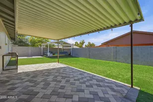 2745 W Libby St, Phoenix, AZ 85053 - Photo 28