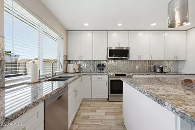 2745 W Libby Street, Phoenix, AZ 85053 - Photo 12