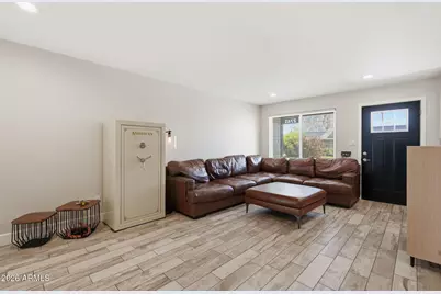 2745 W Libby Street, Phoenix, AZ 85053 - Photo 6