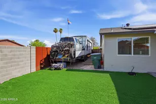 2745 W Libby St, Phoenix, AZ 85053 - Photo 36