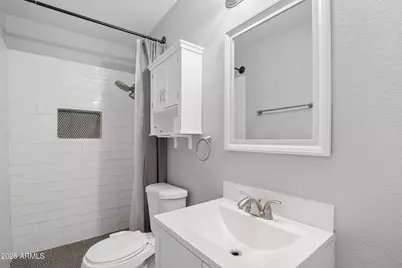 1017 E El Caminito Drive, Phoenix, AZ 85020 - Photo 24