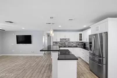 1017 E El Caminito Drive, Phoenix, AZ 85020 - Photo 16