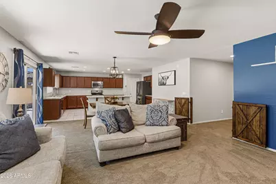 12136 W Cottontail Lane, Peoria, AZ 85383 - Photo 4