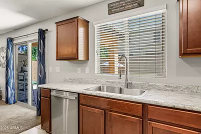 12136 W Cottontail Lane, Peoria, AZ 85383 - Photo 8