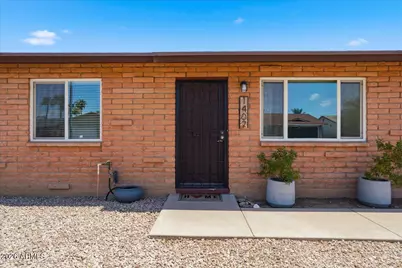 1407 W Rosal Place, Chandler, AZ 85224 - Photo 2