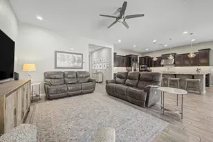 26253 N 106th Dr, Peoria, AZ 85383 - Photo 12