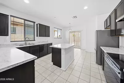 2437 S 73rd Drive, Phoenix, AZ 85043 - Photo 4