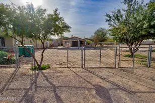 207 E 6th St, Eloy, AZ 85131 - Photo 2