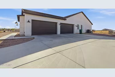 922 W Joyous Lane, San Tan Valley, AZ 85143 - Photo 4
