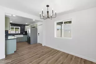 2230 W Cambridge Ave, Phoenix, AZ 85009 - Photo 10