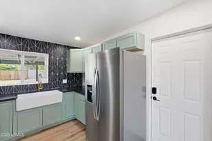 2230 W Cambridge Ave, Phoenix, AZ 85009 - Photo 14
