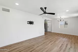 2230 W Cambridge Ave, Phoenix, AZ 85009 - Photo 6