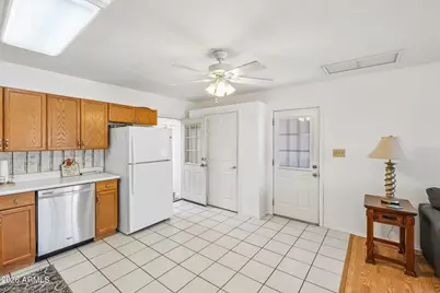 17642 N 16th Avenue, Phoenix, AZ 85023 - Photo 12