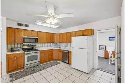 17642 N 16th Avenue, Phoenix, AZ 85023 - Photo 18