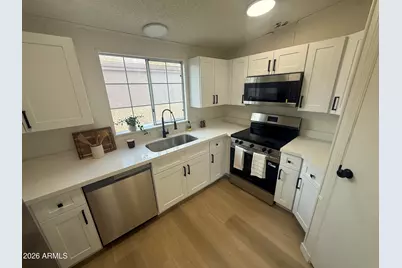 6081 S Oakmont Drive, Chandler, AZ 85249 - Photo 6