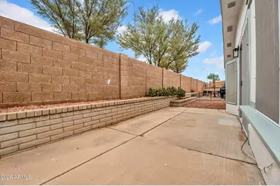 6081 S Oakmont Drive, Chandler, AZ 85249 - Photo 22