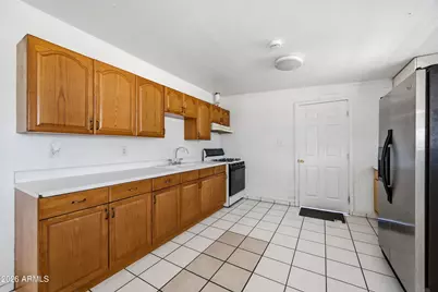 3905 W Almeria Road #2, Phoenix, AZ 85009 - Photo 6