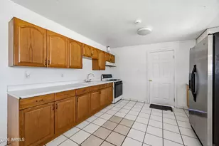 3905 W Almeria Rd, Phoenix, AZ 85009 - Photo 6