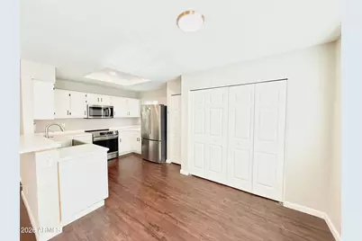 1114 S Surfside Drive, Gilbert, AZ 85233 - Photo 8