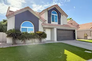 1114 S Surfside Dr, Gilbert, AZ 85233 - Photo 2
