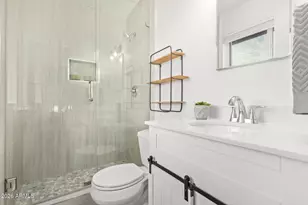 8442 E Holly St, Scottsdale, AZ 85257 - Photo 14