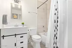 8442 E Holly St, Scottsdale, AZ 85257 - Photo 18