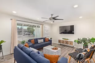 8442 E Holly St, Scottsdale, AZ 85257 - Photo 2