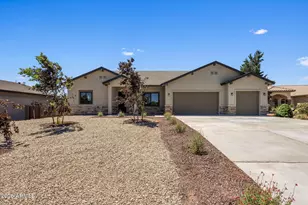7905 E Smoke House Ln, Prescott Valley, AZ 86315 - Photo 1