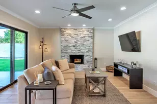 8108 E Morgan Trail, Scottsdale, AZ 85258 - Photo 4