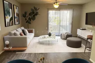 950 N Gilbert Rd, Gilbert, AZ 85234 - Photo 2
