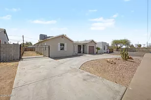 1114 N 18th St, Phoenix, AZ 85006 - Photo 2