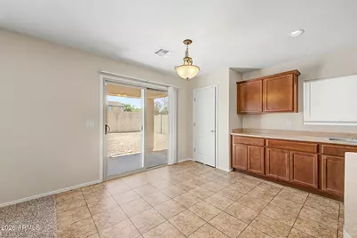 17118 N 184th Lane, Surprise, AZ 85374 - Photo 10