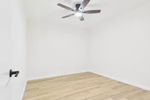 2759 W Lawrence Rd, Phoenix, AZ 85017 - Photo 16