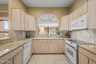 13013 N Panorama Dr, Fountain Hills, AZ 85268 - Photo 14